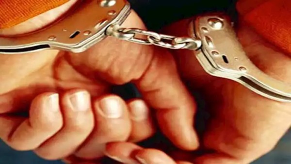 سقوط "نصاب الشهادات".. أوهم الشباب بوظائف كبرى مقابل المال