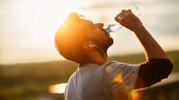 موجة حر تضرب البلاد اليوم.. الأرصاد تحذر من ظاهرتين جويتين وهذه نصائح السلامة