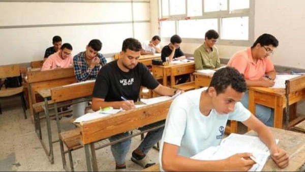 حقيقة تسريب امتحانات الثانوية العامة وسر السؤال المفبرك في التاريخ| فيديو