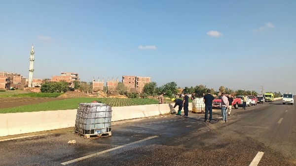 انقلاب سيارة محملة بالفلاش الكاوي على طريق السنطة – طنطا دون إصابات