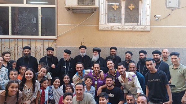 الأنبا مكاريوس يترأس قداس بكنيسة "مارجرجس ببني أحمد": عظة عن المفلوج ومعمودية طفلة