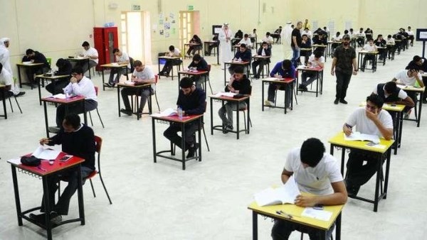 50 طالب بنسبة 100%.. الطلاب المصريون يكتسحون الثانوية العامة في الكويت
