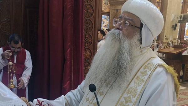 الأنبا تكلا يترأس قداس الأحد بكاتدرائية العذراء بالوجوه