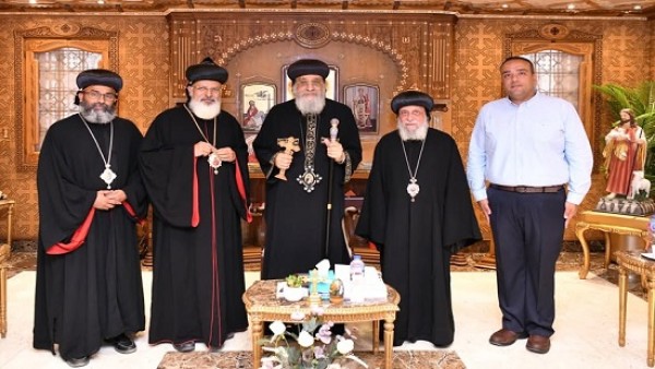 البابا يستقبل مطرانين من الكنيسة الهندية الأرثوذكسية