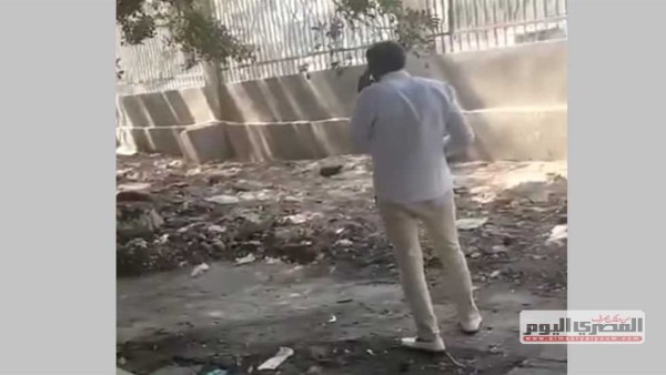«عمو بيغشش الثانوية العامة».. مقطع متداول لشخص أثناء حل الامتحان للطلبة في شبرا الخيمة (فيديو)