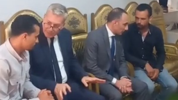 مليون جنية مصري لاسرة البطل خالد شوقي من وزير البترول
