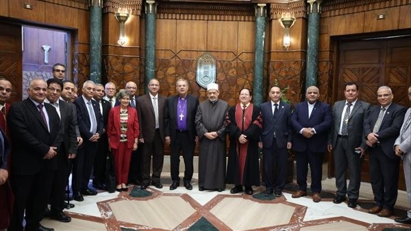 رئيس الطائفة الإنجيلية يهنئ الإمام الأكبر بعيد الأضحى المبارك