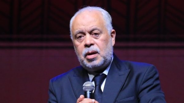 تغريم فتاة 10 آلاف جنيه بتهمة إزعاج أشرف زكي نقيب المهن التمثيلية
