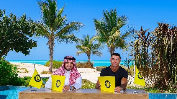 تعليق كريستيانو رونالدو على تجديد عقده مع النصر السعودي