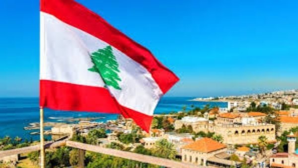 الجيش اللبناني ينفي دخول مسلحين إلى البلاد وانسحابه من مناطق حدودية