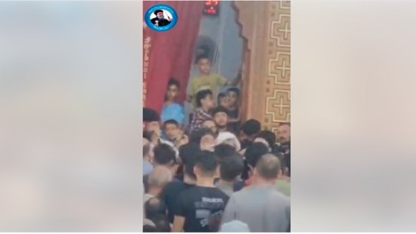 فيديو .. الأنبا جوارجيوس في صلاة جناز الخادمات الثلاث : المسيح هو صاحب الوديعة .. اتزفوا للعريس السماوي اللي ملوش مثيل