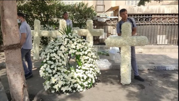 بدء مراسم تشييع جثمان الفنان جنازة الفنان لطفي لبيب