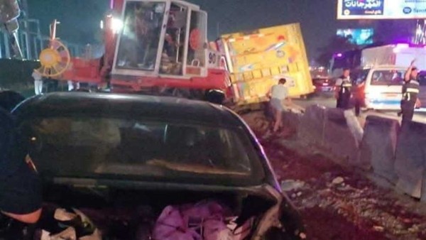 انفجار إطار ودهس 7 سيارات.. القصة الكاملة لـ حادث «تريلا» الطريق الدائري بالمعادي (صور)