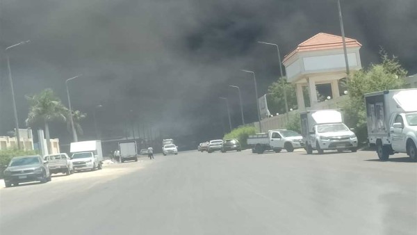 حريق هائل يلتهم مصنع بدمياط