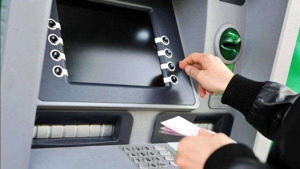 رسميًا بعد قرار البنك المركزي الجديد.. حدود السحب من البنوك وماكينات الـATM وإنستاباي