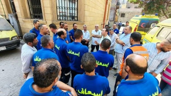 «سطروا ملحمة».. رئيس هيئة الإسعاف يلتقي أبطال إنقاذ مصابي حريق سنترال رمسيس