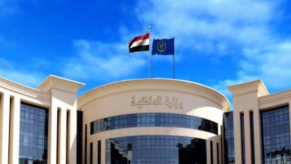 مصدر أمني: إحالة ضابطي شرطة للتحقيق للتجاوز مع مواطنين بالعاشر من رمضان
