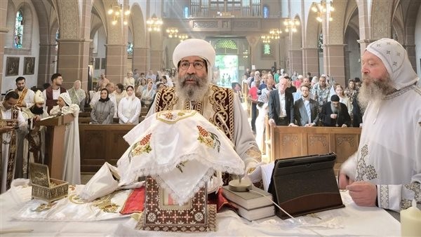 افتتاح كنيسة جديدة ورسامة شمامسة في بوخوم بألمانيا