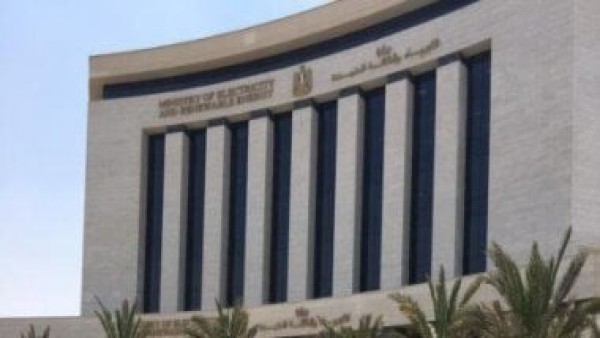 مصدر بالكهرباء: تغيير كابل محطة جزيرة الذهب بعد فشل إصلاحه على مدار 18 ساعة