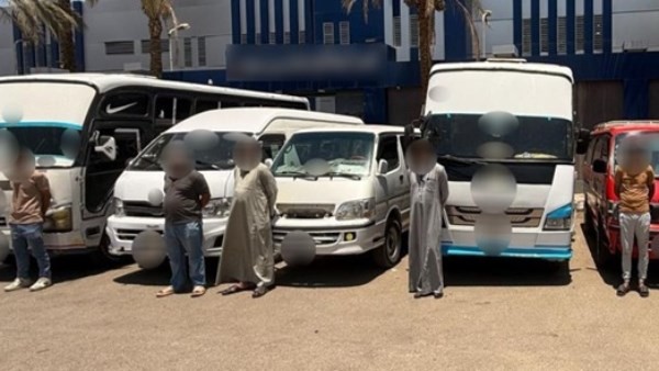 ضبط عددًا من قائدى السيارات بالشرقية لسيرهم عكس الاتجاه