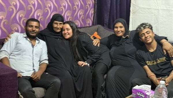 انتهاء الخلافات.. أرملة إبراهيم شيكا تعلن التصالح مع عائلته: الحمد لله اتراضينا