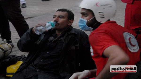 «الدخان كان بيخنقنا واحنا على السلالم».. رجال الحماية المدنية في مواجهة 24 ساعة نار بحريق سنترال رمسيس