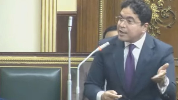 فيديو.. ضياء داوود عن حريق سنترال رمسيس: دي مصر الجديدة التي صرفتم عليها التريليونات!.. حكومة فشلها مُركب وعاجزة وبياناتها كاذبة ولابد أن نحاسبها