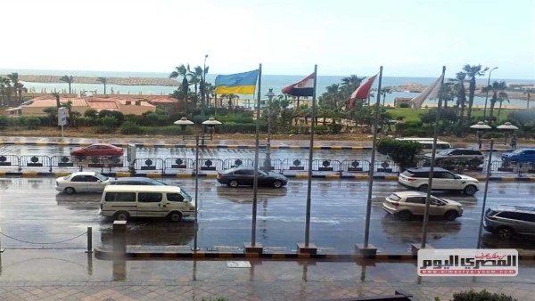 «منخفض نادر الحدوث» : الأرصاد تكشف سبب سقوط الأمطار وتعلن حالة الطقس
