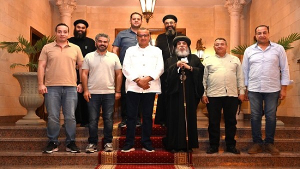 محافظ جنوب سيناء يزور كاتدرائية السمائيين بشرم الشيخ ويؤكد: التعايش أساس التنمية