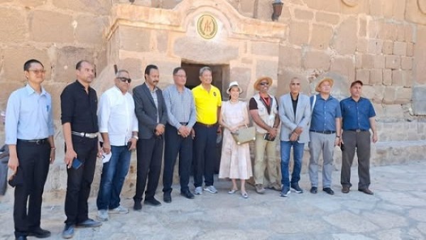 سفير تايلاند بالقاهرة يزور سانت كاترين ويشيد بالقيمة الروحية والتاريخية للدير