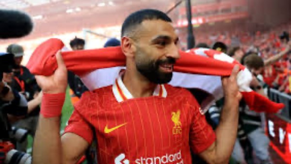 محمد صبحي باكيًا: كنت كابتن محمد صلاح.. والنهارده بشتغل في قهوة بـ150 جنيه