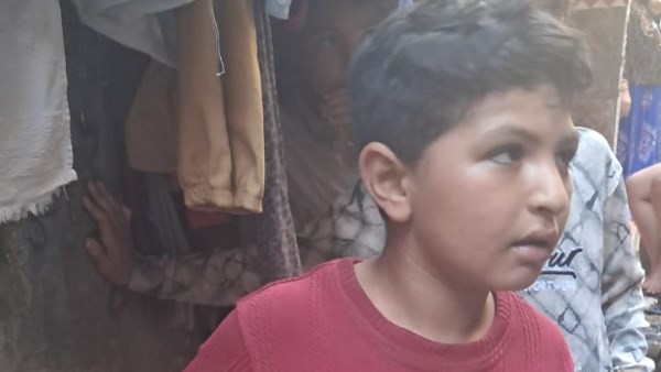 أشعل السوشيال ميديا.. تفاصيل اعتد اء شاب على صغير يبيع العسلية بالمحلة |صور