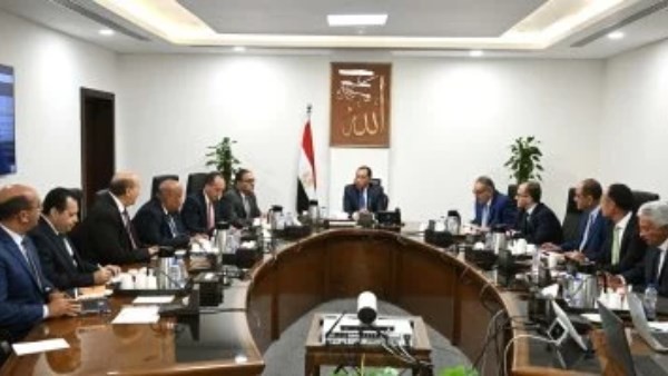رئيس الوزراء يعلن تجاوز مصر أزمتها الاقتصادية