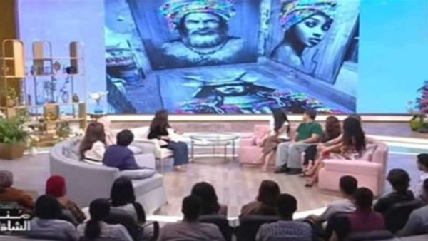 فنان فرنسي يتهم مها الصغير بسرقة لوحاته الفنية بعد الدنماركية ليزا نيلسون: «يا لها من صدمة!»