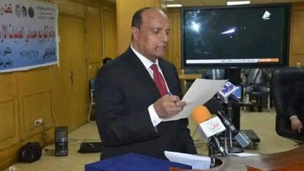 منطمة حقوق الإنسان تطالب النائب العام بإعادة التحقيق في واقعة الإعتداء علي المعلمة التي منعت الغش