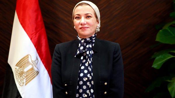 تقدمت بها مايو الماضي.. مصدر بالبيئة يكشف تفاصيل استقالة وزيرة البيئة السابقة من منصبها