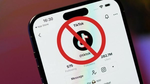 قنابل موقوتة في منازلنا| استشاري علم نفس: "تيك توك" خطر على القيم ويسبب اضطرابات نفسية