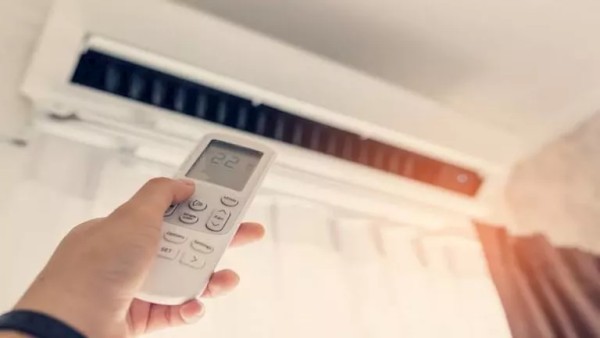 "فاتورة نار".. 7 أخطاء يومية في استخدام التكييف تسرق كهربتك