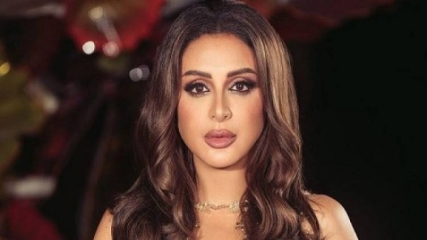 الأطباء الألمان في حيرة.. خالد منتصر يكشف تطورات معاناة أنغام مع المرض