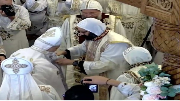 بالصور.. سيامة كاهن جديد لكنيسة الشهيد مارمينا بناشفيل يد مطران جنوبى أمريكا بحضور سكرتير المجمع المقدس