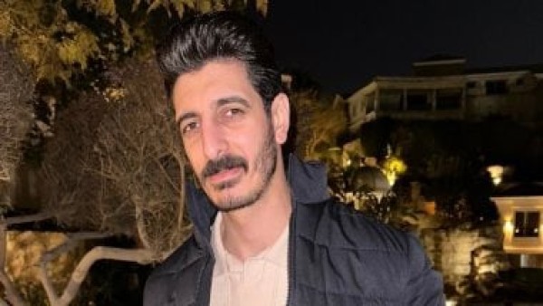 ايفون مطلى بالذهب وساعة بفصوص ألماظ.. ثروة التيك توكر " شاكر محظور"