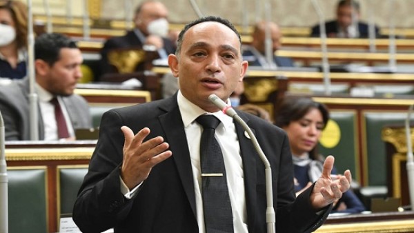 برلماني يتهم الحكومة بـ”التلاعب في أرقام الفقر”:،ممكن تداروا الأرقام لكن مش تخبوا الجوع