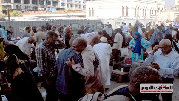 ركاب القطار الرابع للعودة الطوعية للسودان: «هتوحشونا يا مصريين» (صور)