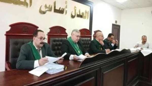 شاهد لحظة الحكم بإعدام توربيني البحيرة لاعتدائه على 3 أطفال.. فيديو