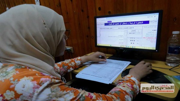 حلم عائشة من الطب إلى العلوم.. كيف تدخل وزير التعليم العالي لحل الأزمة؟