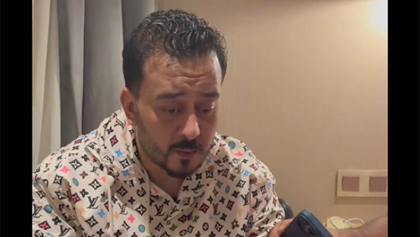 فيديو.. كيرلس حشمت ينشر مكالمته مع تاجر تابلت وزارة التعليم لتوضيح موقفه