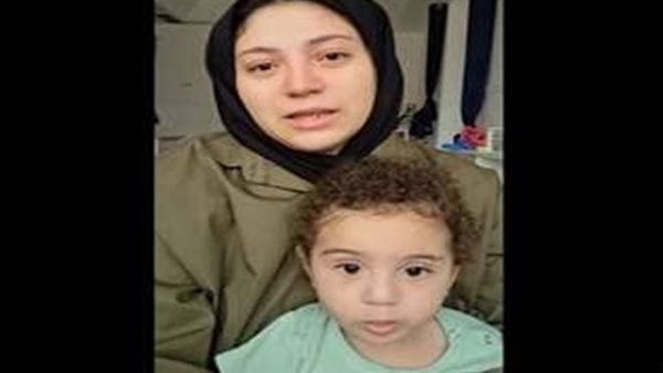 حكاية طفل تثير أحزان المصريين.. دموع والدة علي معتز تدفع النشطاء لمساعدتها.. تكلفة علاجه 2 مليون دولار.. وشيكابالا وهايدي كرم أبرز الداعمين