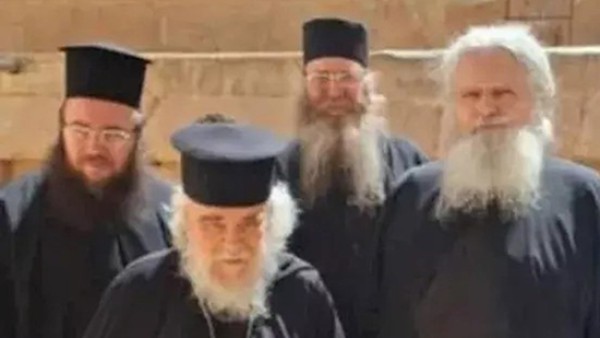 لجنة من بطريركية القدس تزور سيناء لبحث أوضاع دير سانت كاترين