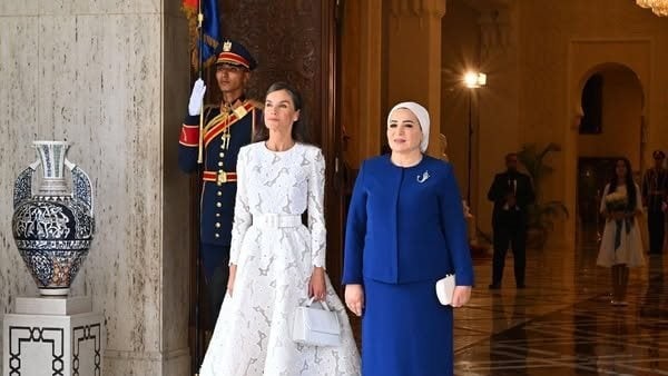 قرينة السيسي: لقاء ملكة إسبانيا حمل روحًا من الصداقة والتعاون الإنساني بين بلدينا (صور)