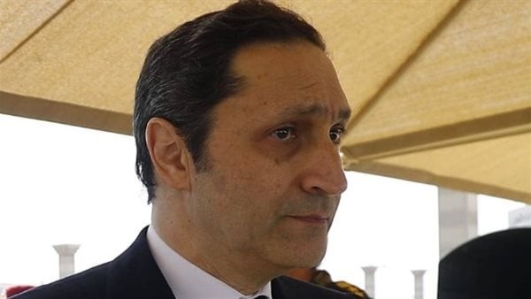مش سايبين حاجة، علاء مبارك يوجه رسالة بشأن صناعة السيارات الصينية